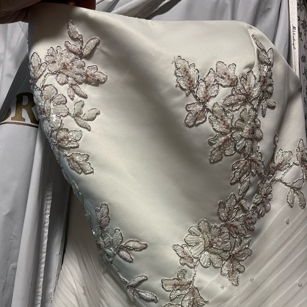 Wedding dress